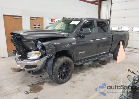 2020 Ram 2500 Tradesman 4X4 6'4 Box from USA, damaged, VIN 3C6UR5CJ0LG308558